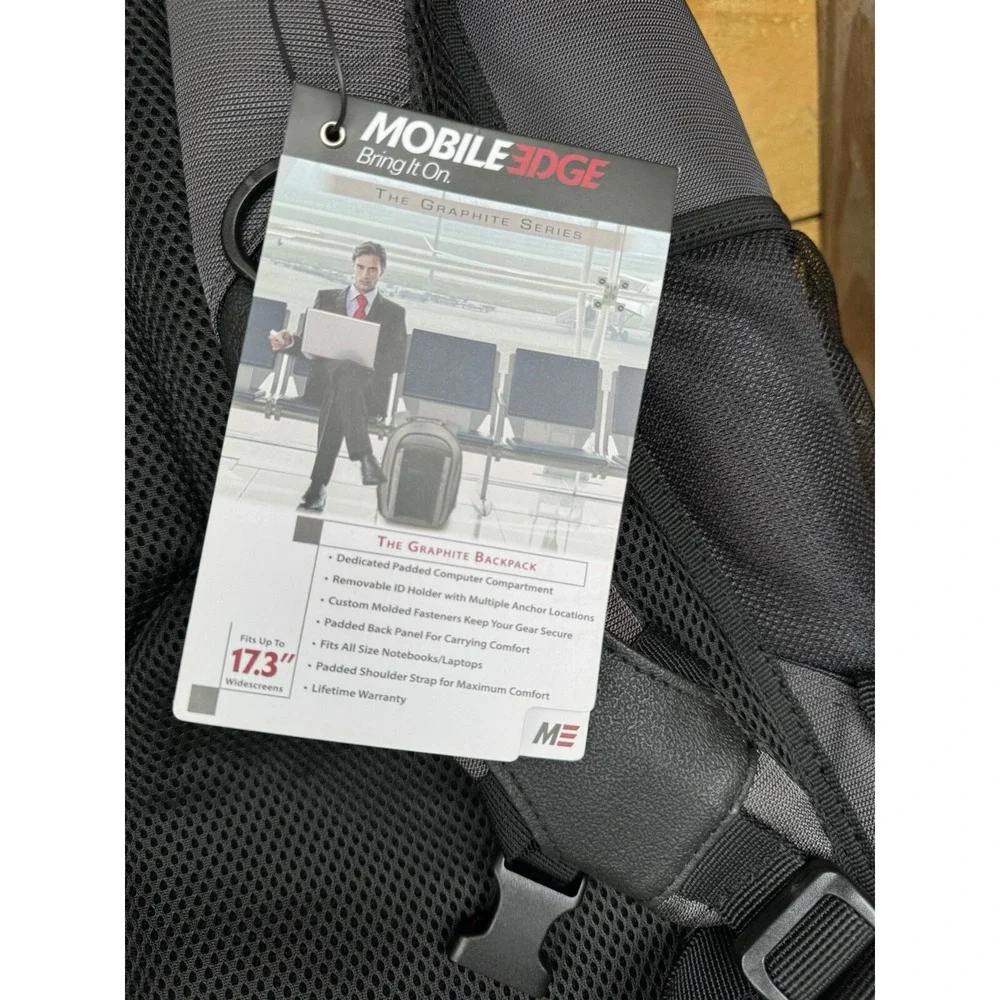 Mobile Edge 17.3